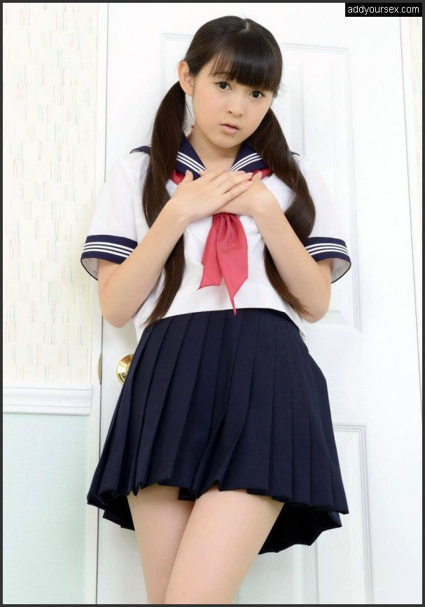 Junge Modell Rika Momohara Fotos